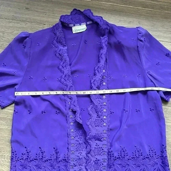 J.J. Greenwood | Vintage purple eyelet lace trim short sleeve  button up - Picture 8 of 12